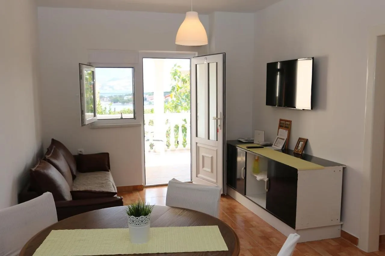 Apartments Nadenic Silo  0*, Silo (Krk) Croatia
